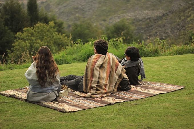 Alpaca Wool Blanket | King Size Throw Blanket | 90 x 75 inches | Soft, Hypoallergenic and Breathable | Lightweight Warm Blanket | Bed, Couch, Outdoor or Picnic (Light Gray)