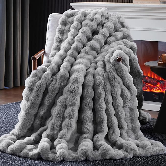 Faux Fur Throw Blanket, 1000GSM Fluffy Soft Bubble Blanket for Couch Bed, Cozy Plush Warm and Thick Blanket, Fuzzy Rabbit Throw for Living Room Bedroom 80''*90'' Light Grey