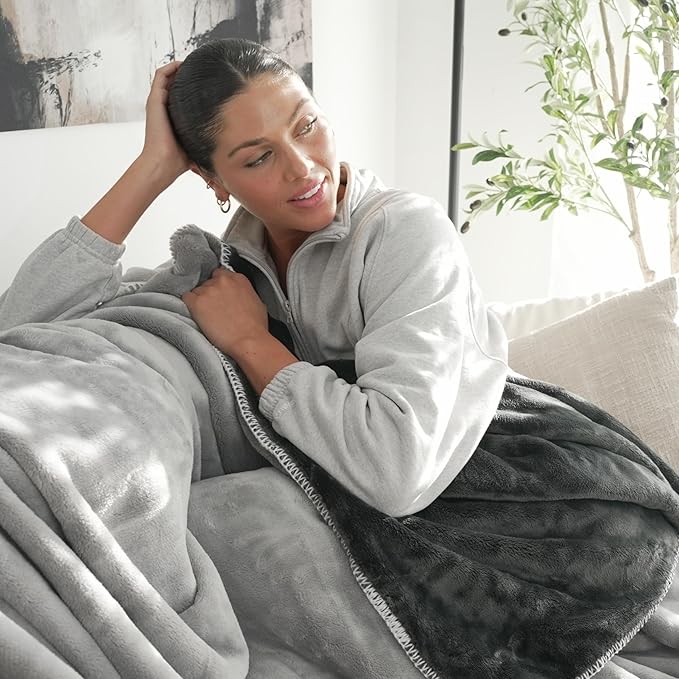 Mon Chateau 98" x 92" Haven Reversible Flannel Throw Blanket for Couch, Sofa, or Queen Size Bed, Luxury Over-Sized Ultra Soft Plush Melange Blanket for Sleeping or Home Decor, Champagne Weave