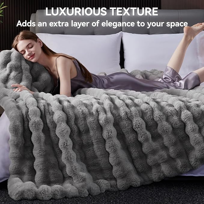 Faux Fur Throw Blanket, 1000GSM Fluffy Soft Bubble Blanket for Couch Bed, Cozy Plush Warm and Thick Blanket, Fuzzy Rabbit Throw for Living Room Bedroom 50''*60'' Light Grey