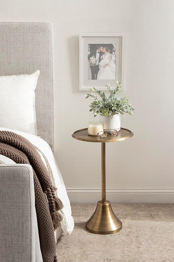 Kate and Laurel Sanzo Modern Round Pedestal Side Table, 15 x 15 x 24, Gold, Decorative End Table with Hammered Tabletop for Use as a Bedroom Nightstand or Living Room Accent