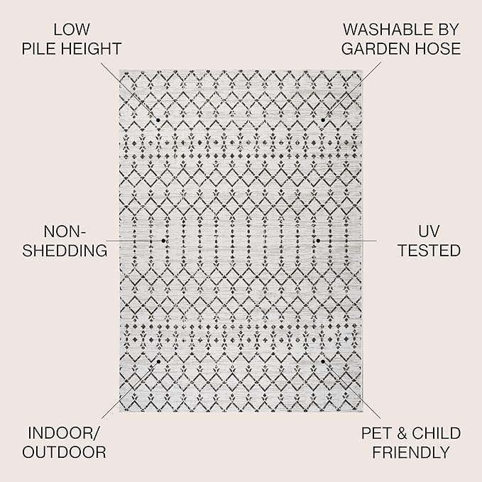 JONATHAN Y Moroccan Geometric Indoor Outdoor Round Area Rug 8 Ft Cream/Black, Ourika Textured Weave for Backyard, Patio, Porch, Easy-Cleaning, High Traffic, Pet-Friendly, Non-Shedding (SMB108I-8R)