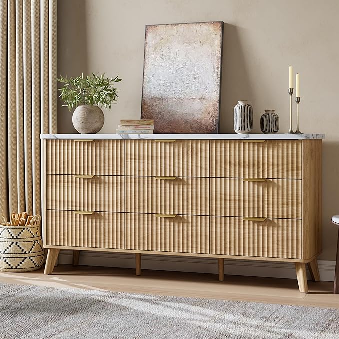 Garvee 9 Drawers Dresser for Bedroom, 60.6" Wide Dressers with Curved Profile Design, Fluted Wood Drawers with Gold Handle, Modern Chest of Dressers with Thickened Design for Living Room, Natural