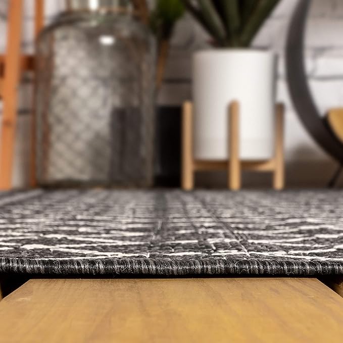 JONATHAN Y Moroccan Geometric Indoor Outdoor Square Area Rug 8X8 Black/Gray, Ourika Textured Weave for Backyard, Patio, Porch, Easy-Cleaning, High Traffic, Pet-Friendly, Non-Shedding (SMB108F-8SQ)