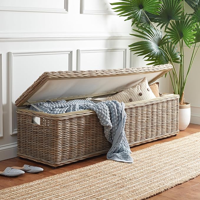 SAFAVIEH Home Collection – Caius Natural Wicker Storage Bench, Rustic Rattan Bench with Hinged Lid for Bedroom or Entryway, Fully Assembled (SEA7017A)