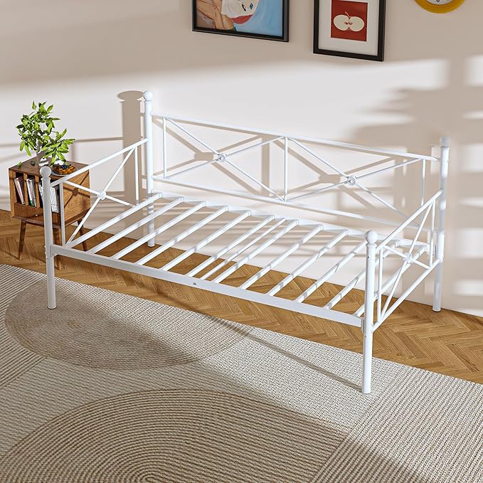 VECELO Daybed Twin Size, Day Bed Frame with Headboard, Heavy-Duty Metal Slats Support Platform for Living Room, Guest Room, Easy Assembly, White