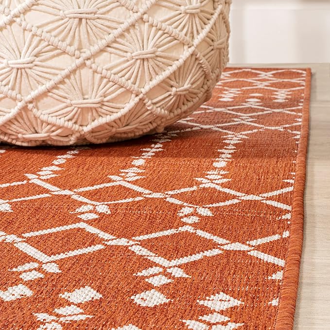 JONATHAN Y Moroccan Geometric Indoor Outdoor Runner Rug 2X8 Orange/Cream, Ourika Textured Weave for Backyard, Patio, Porch, Easy-Cleaning, High Traffic, Pet-Friendly, Non-Shedding (SMB108P-28)