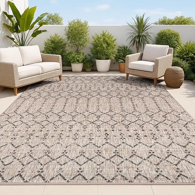 JONATHAN Y Moroccan Geometric Indoor Outdoor Area Rug 4X6 Natural/Black, Ourika Textured Weave for Backyard, Patio, Porch, Easy-Cleaning, High Traffic, Pet-Friendly, Non-Shedding (SMB108D-4)