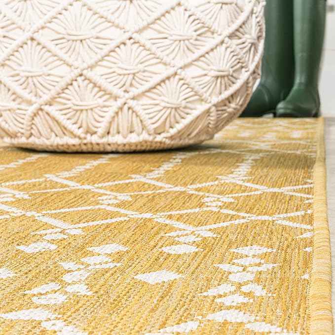 JONATHAN Y Moroccan Geometric Indoor Outdoor Runner Rug 2X8 Yellow/Cream, Ourika Textured Weave for Backyard, Patio, Porch, Easy-Cleaning, High Traffic, Pet-Friendly, Non-Shedding (SMB108G-28)