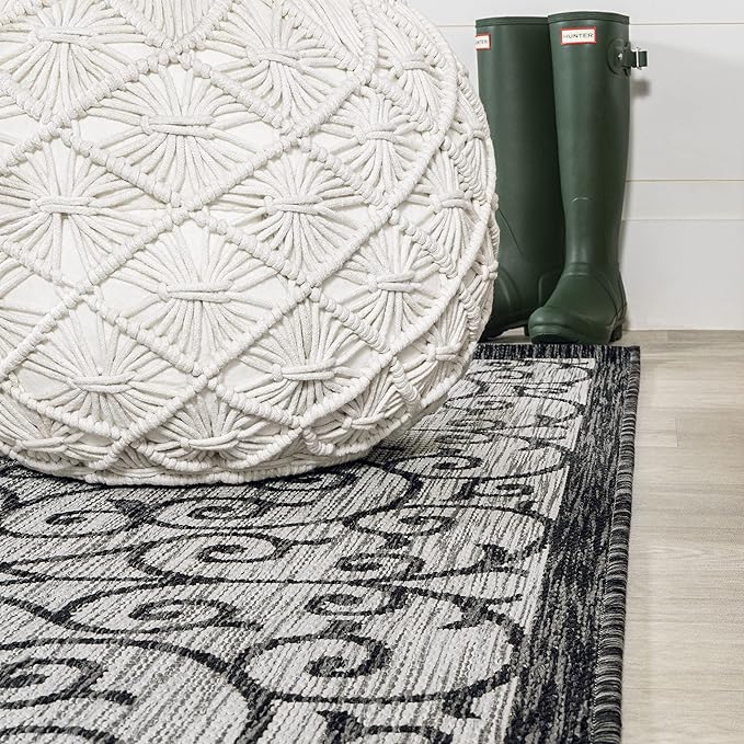 JONATHAN Y Vintage Filigree Indoor Outdoor Area Rug 9X12 Light Gray/Black, Madrid Textured Weave for Backyard, Patio, Porch, Easy-Cleaning, High Traffic, Pet-Friendly, Non-Shedding (SMB107E-9)