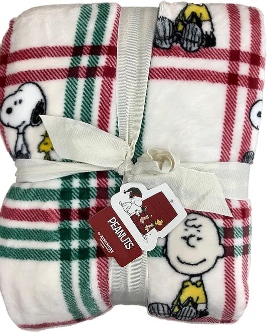 Berkshire Blanket & Home Co Peanuts Winter Blanket, Polyester (Green & Red Gridlines with Characters, Twin)