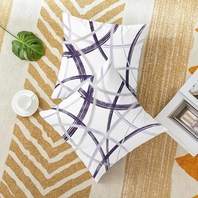 CaliTime Throw Pillow Cases Pack of 2 Cozy Fleece Arc-Shaped Abstract Geometric Lines Decorative Cushion Covers for Couch Bed Sofa Farmhouse Decoration 26 X 26 Inches Deep Purple Grey