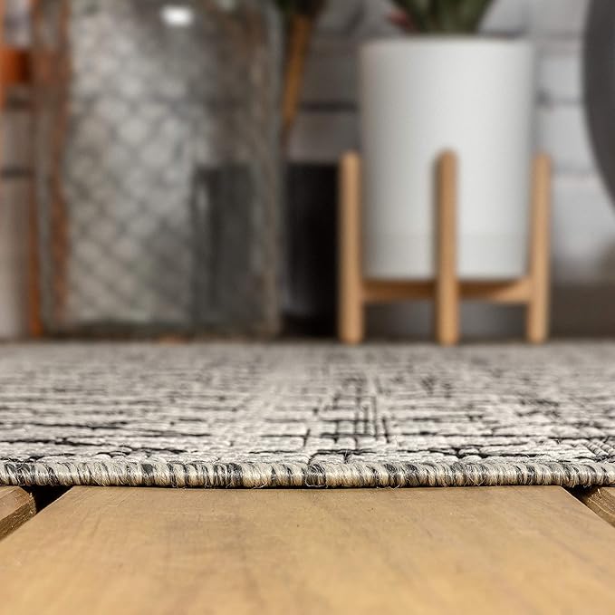 JONATHAN Y Moroccan Geometric Indoor Outdoor Round Area Rug 9 Ft Light Gray/Black, Ourika Textured Weave for Backyard, Patio, Porch, Easy-Cleaning, High Traffic Pet-Friendly, Non-Shedding SMB108E-9R
