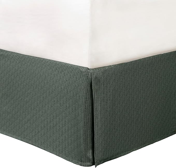 Madison Park Ridge Comforter Set - Cabin Lodge Plaid Herringbone Design, All Season Down Alternative Cozy Bedding with Matching Bedskirt, Shams, Decorative Pillow, Grey Queen(90"x90") 7 Piece