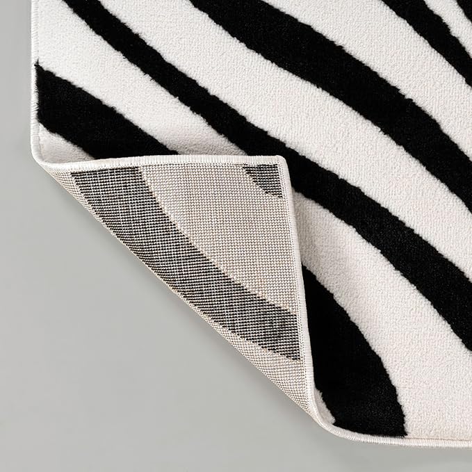 JONATHAN Y Maribo High-Low Abstract Striped Black/White 3x5 Area Rug Indoor, Non-Shedding, Stain Resistant for Bedroom, Living Room, Kitchen (SCN103F-3)