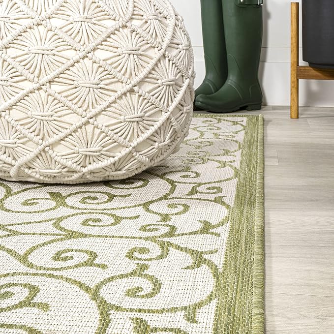 JONATHAN Y Vintage Filigree Indoor Outdoor Square Area Rug 5X5 Green/Cream, Madrid Textured Weave for Backyard, Patio, Porch, Easy-Cleaning, High Traffic, Pet-Friendly, Non-Shedding (SMB107H-5SQ)