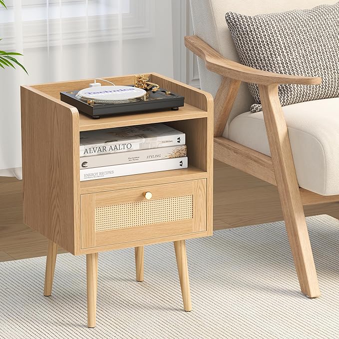 Night Stand Set 2, Nightstands Set of 2 with Charging Station, Rattan Side Tables with Solid Wood Legs, Boho Bedside End Table for Farmhouse Bedroom Dorm Small Space - Natural