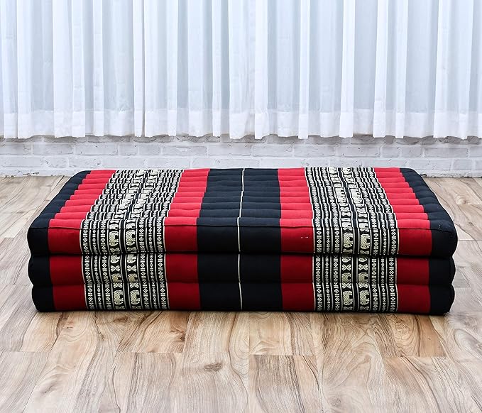 Leewadee Trifold Mattress XL – Comfortable Thai Massage Pad, Foldable Relaxation Floor Mattress Filled with Kapok, Perfect to Use as a Sleeping Mat 79 x 39 inches, Black Red