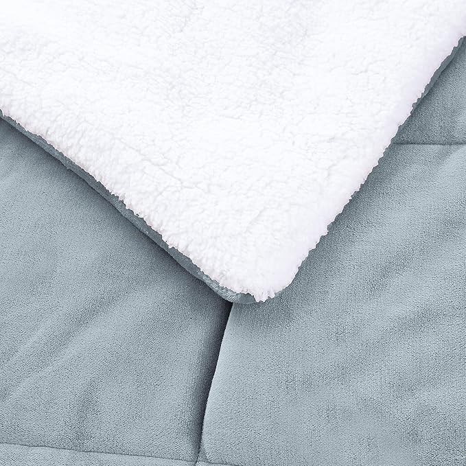 Amazon Basics 3-Piece Ultra-Soft Micromink Sherpa Bedding Set, Warm All Season Comforter, Full/Queen, Tide Pool Blue