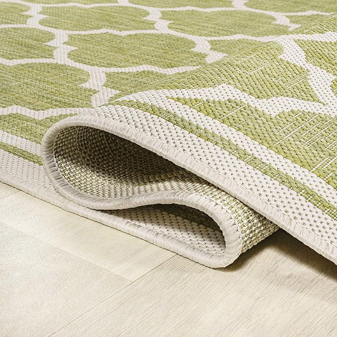 JONATHAN Y Moroccan Trellis Indoor Outdoor Area Rug 4X6 Green/Cream, Trebol Textured Weave for Backyard, Patio, Porch, Easy-Cleaning, High Traffic, Pet-Friendly, Non-Shedding (SMB109G-4)
