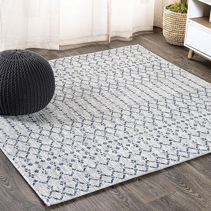 JONATHAN Y Moroccan Geometric Indoor Outdoor Square Area Rug 6X6 Light Gray/Navy, Ourika Textured Weave for Backyard, Patio, Porch, Easy-Cleaning, High Traffic, Pet-Friendly, Non-Shedding SMB108A-6SQ