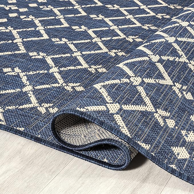 JONATHAN Y Moroccan Geometric Indoor Outdoor Round Area Rug 4 Ft Navy/Beige, Ourika Textured Weave for Backyard, Patio, Porch, Easy-Cleaning, High Traffic, Pet-Friendly, Non-Shedding (SMB108K-4R)