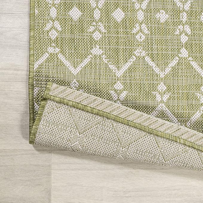 JONATHAN Y Moroccan Geometric Indoor Outdoor Square Area Rug 5X5 Light Green/Cream, Ourika Textured Weave for Backyard, Patio, Porch, Easy-Cleaning, Pet-Friendly, Non-Shedding (SMB108N-5SQ)