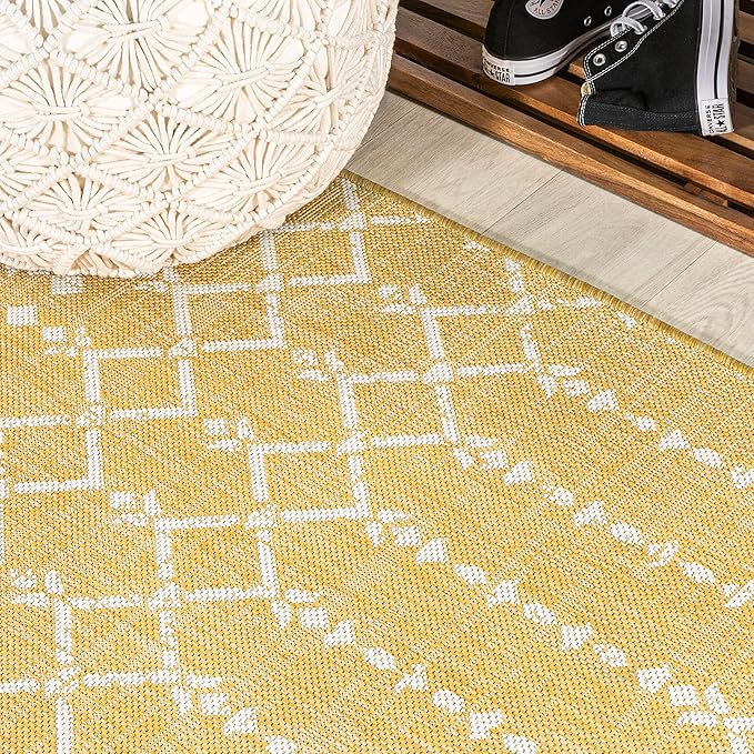 JONATHAN Y Moroccan Geometric Indoor Outdoor Runner Rug 2X8 Yellow/Cream, Ourika Textured Weave for Backyard, Patio, Porch, Easy-Cleaning, High Traffic, Pet-Friendly, Non-Shedding (SMB108G-28)