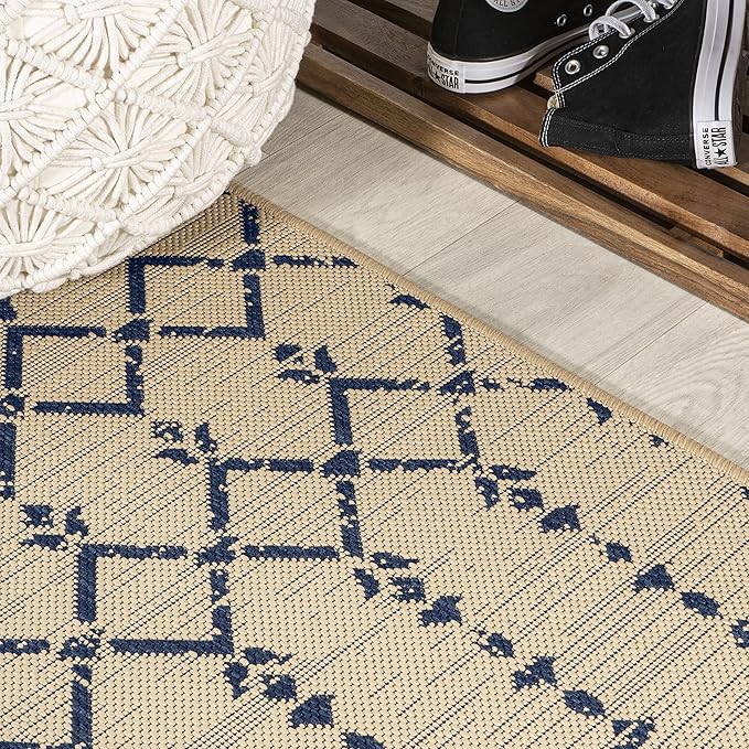 JONATHAN Y Moroccan Geometric Indoor Outdoor Square Area Rug 6X6 Beige/Navy, Ourika Textured Weave for Backyard, Patio, Porch, Easy-Cleaning, High Traffic, Pet-Friendly, Non-Shedding (SMB108H-6SQ)