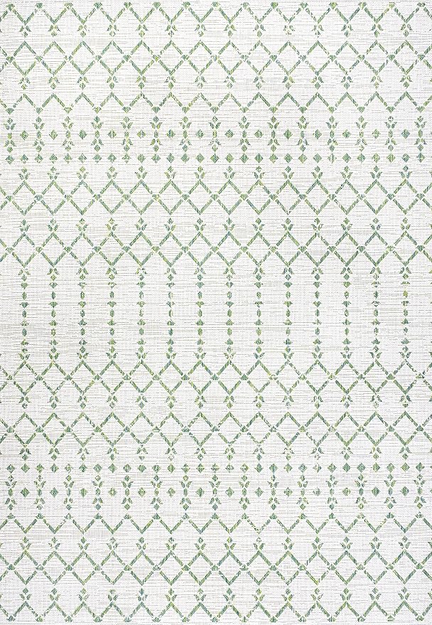 JONATHAN Y Moroccan Geometric Indoor Outdoor Area Rug 4X6 Green/Ivory, Ourika Textured Weave for Backyard, Patio, Porch, Easy-Cleaning, High Traffic, Pet-Friendly, Non-Shedding (SMB108R-4)