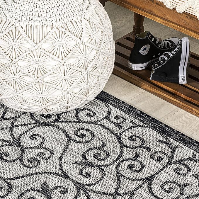JONATHAN Y Vintage Filigree Indoor Outdoor Square Area Rug 9X9 Light Gray/Black, Madrid Textured Weave for Backyard, Patio, Porch, Easy-Cleaning, High Traffic, Pet-Friendly, Non-Shedding SMB107E-9SQ