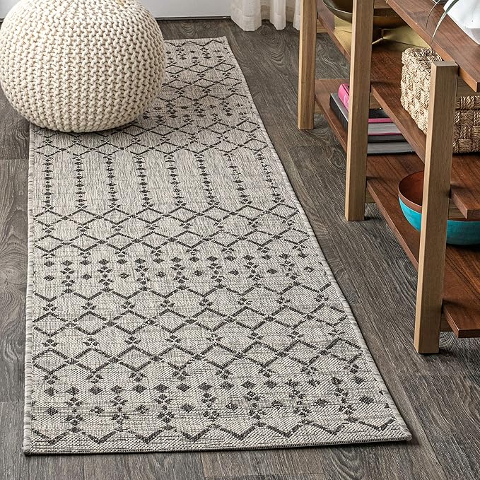 JONATHAN Y Moroccan Geometric Indoor Outdoor Runner Rug 2X20 Light Gray/Black, Ourika Textured Weave for Backyard, Patio, Porch, Easy-Cleaning, High Traffic Pet-Friendly, Non-Shedding SMB108E-220