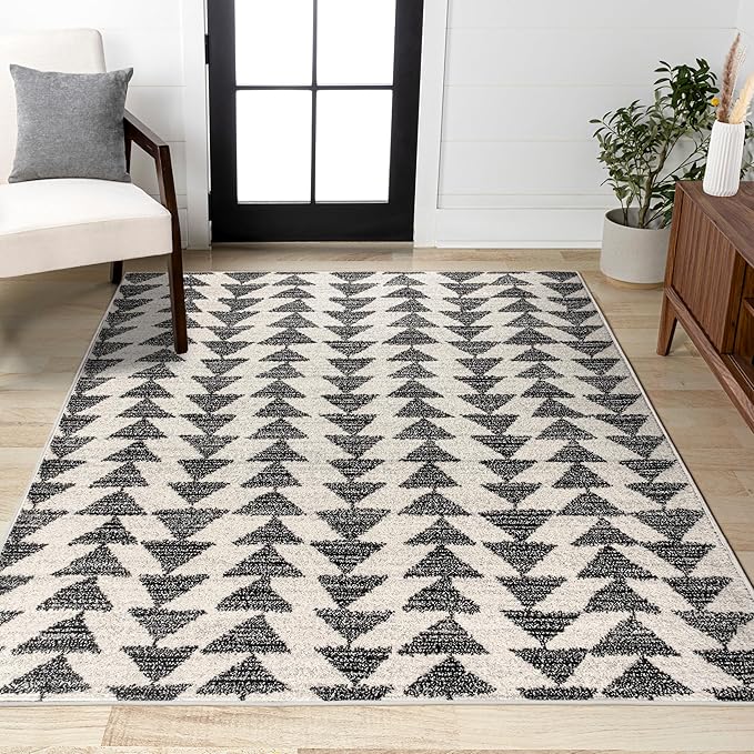 JONATHAN Y Aisha Moroccan Triangle Geometric Cream/Black Indoor Area Rug, 4x6, Contemporary, Modern, Easy-Cleaning for Living Room, Bedroom, Kitchen, Pet Friendly, Non-Shedding (MOH206A-4)