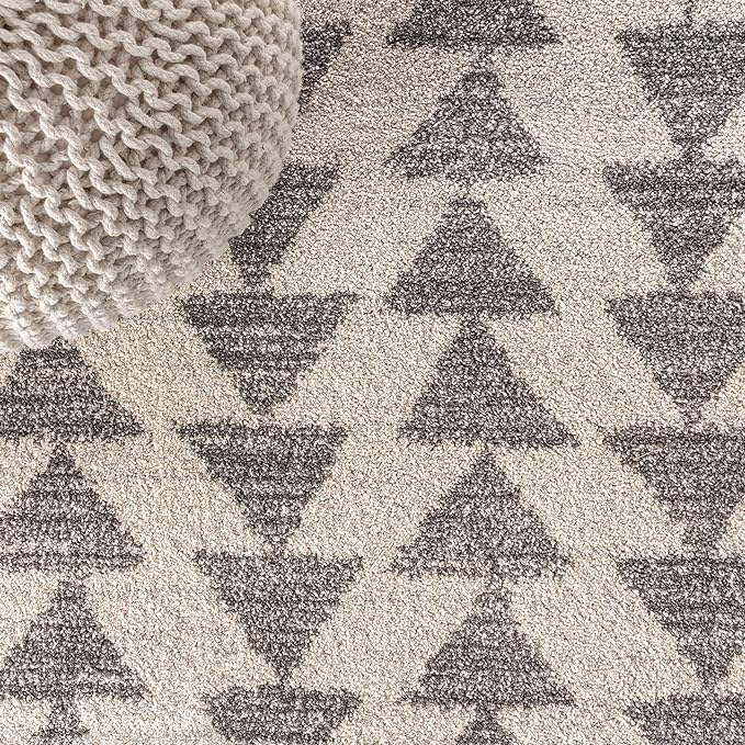 JONATHAN Y Aisha Moroccan Triangle Geometric Cream/Gray 3x3 Square Indoor Area Rug, Contemporary, Modern, Easy-Cleaning for Living Room, Bedroom, Kitchen, Pet Friendly, Non-Shedding (MOH206B-3SQ)