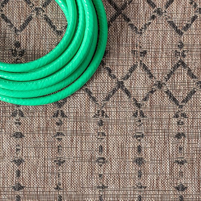 JONATHAN Y Moroccan Geometric Indoor Outdoor Round Area Rug 8 Ft Natural/Black, Ourika Textured Weave for Backyard, Patio, Porch, Easy-Cleaning, High Traffic Pet-Friendly, Non-Shedding SMB108D-8R