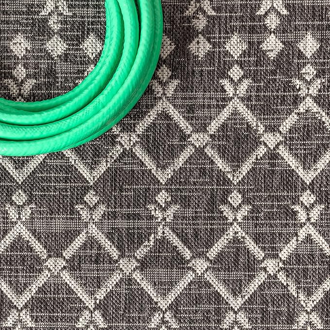 JONATHAN Y Moroccan Geometric Indoor Outdoor Runner Rug 2X8 Black/Gray, Ourika Textured Weave for Backyard, Patio, Porch, Easy-Cleaning, High Traffic, Pet-Friendly, Non-Shedding (SMB108F-28)