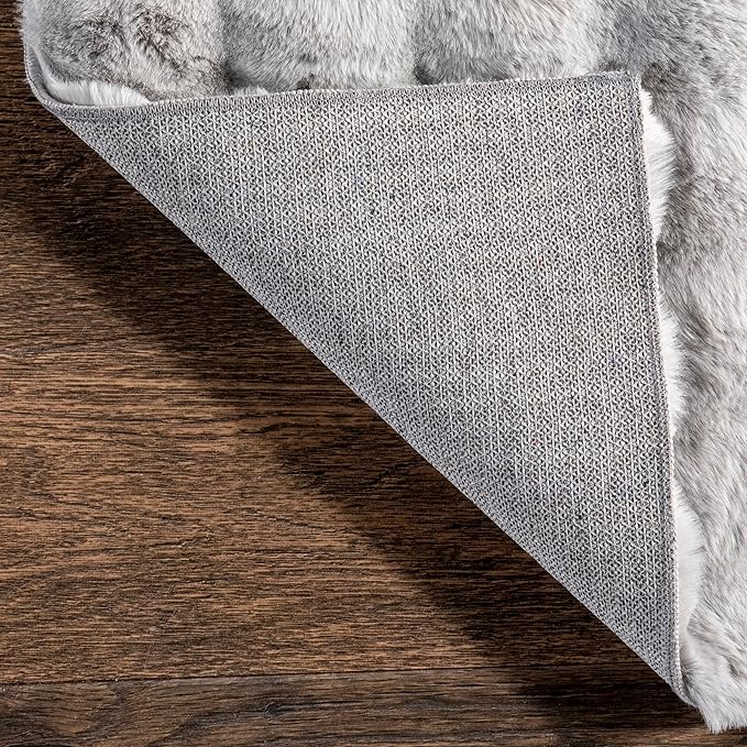 nuLOOM Jeni Silver, 6' x 9', Solid Faux Rabbit, Fluffy and Cozy, High Traffic, Stain Resistant, Easy Clean, Durable Washable Area Rug for Bedroom, Living Room, Dining, Den, Foyer, Entryway