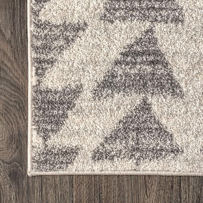 JONATHAN Y Aisha Moroccan Triangle Geometric Cream/Gray Indoor Area Rug, 3x5, Contemporary, Modern, Easy-Cleaning for Living Room, Bedroom, Kitchen, Pet Friendly, Non-Shedding (MOH206B-3)