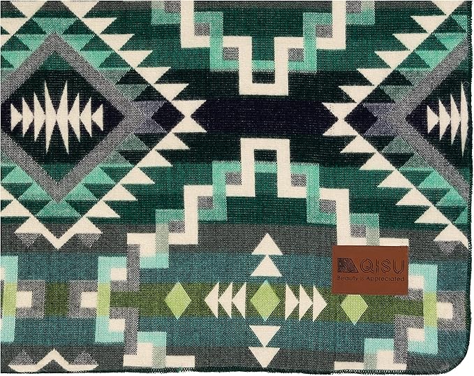 QISU Wool Blanket Throw | Large, Beautiful, Warm, Handmade in Ecuador by Local Artisans |94″ x 78″| Ultra-Soft, Hypoallergenic & Breathable | Non-Itchy or Scratchy Fabric (Shamrock Star)
